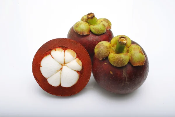 Mangosteen fehér háttér — Stock Fotó