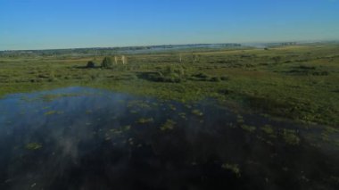 sabah uçuş göl üzerinde