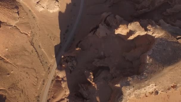 Вид сверху на каньоны — стоковое видео