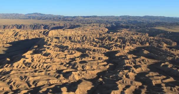 Vista dall'alto dei canyon — Video Stock