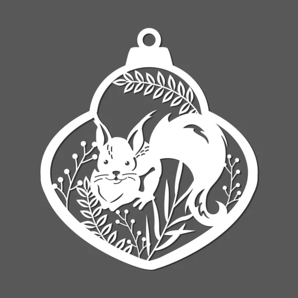 Noel ağacı oyuncağının lazer kesim şablonu. Pencere için Noel süsü. Kağıt, orman hayvanlarıyla vektör illüstrasyonunu kesti. Mutlu yıllar siluet tasarımı Yapraklarda sincap.