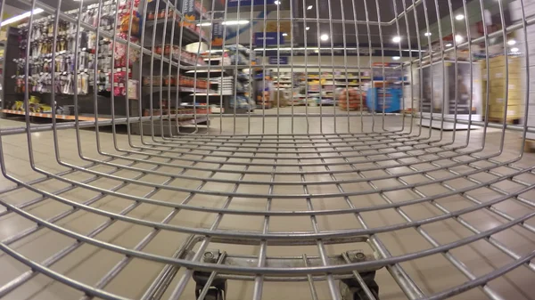 Очень быстрая скорость супермаркет тролли — стоковое фото