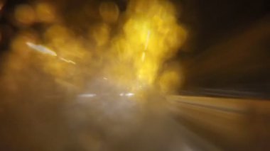 Kışın bulanık şehir ışıkları