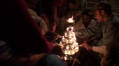 Uttar Pradesh Hindistan 2014 yılında Devlet Varanassi, Ganj, ghat ışıkları kutlamak