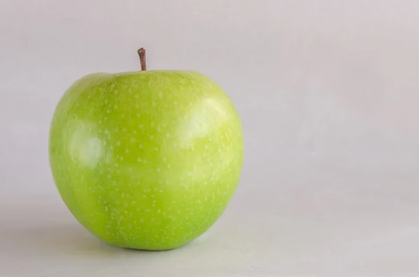  augustus 9organik yeşil elma