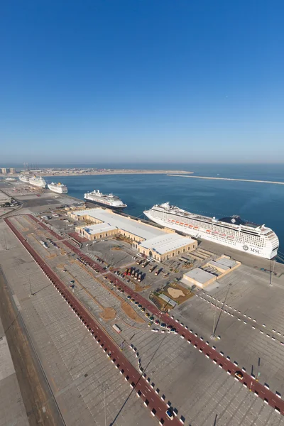 Emiratos Árabes Unidos, Dubai, 03 / 12 / 2015, Dubai cruise port terminal, port rashid. Embarcación de cruceros . —  Fotos de Stock