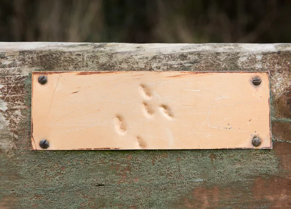 boş rustik metal plak yıpranmış