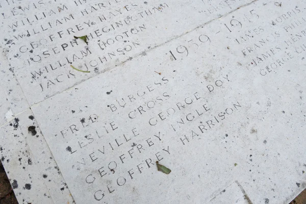 Thornton Cleveleys, Inglaterra, 14 / 07 / 2014, Thornton memorial de guerra ICI, para soldados que perdieron la vida en la Primera Guerra Mundial y la Segunda Guerra Mundial . — Foto de Stock