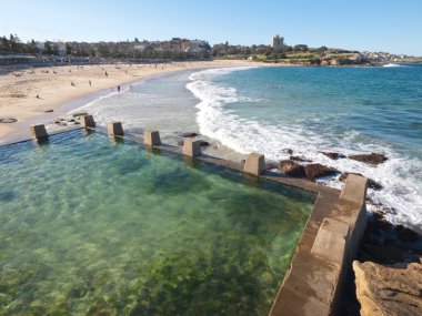 Coogee, Sidney Avustralya, 06/10/2015, Coogee Baths ve coogee plajı