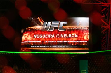 Birleşik Arap Emirlikleri, Abu Dhabi, 04/11/2014, Ufc mücadele gece, Abu Dhabi, Nogueria vs Nelson dijital ekran