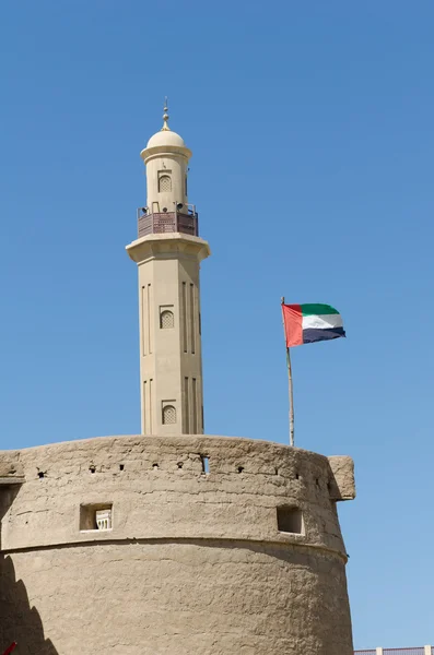 Bur dubai mosque and old history museum with the use flag — Stock Photo, Image