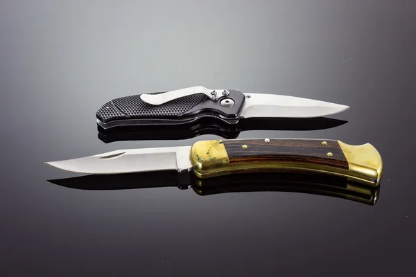 Två pocket knivar — Stockfoto