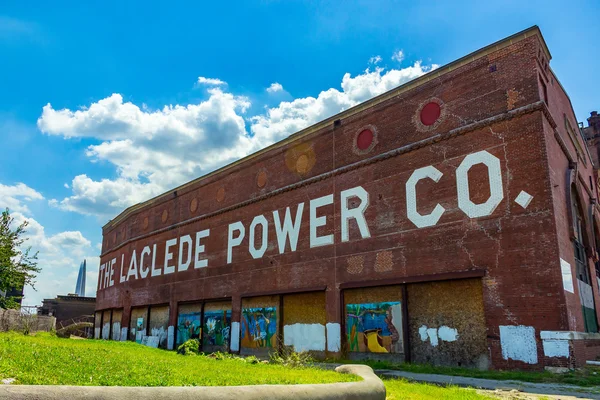 Terk edilmiş binada Saint Louis, Mo