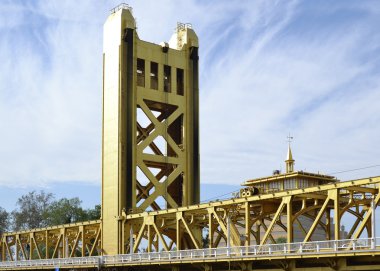 Sacramento Tower Köprüsü'nün Batı Kulesi