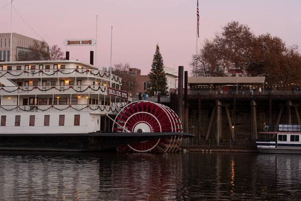 Sacramento Grudnia 2020 Stare Sacramento Choinką Oglądaną Zachodniego Sacramento Drugiej — Zdjęcie stockowe