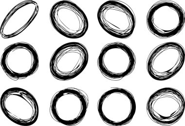 Grunge daireleri, fırça darbeleri, çizgiler, mürekkep lekeleri, elle çizilmiş karalama şekilleri. El yapımı kabataslak izler.