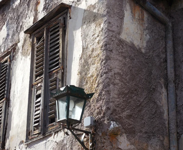 Abandoned house in Athens Greece — Stock Photo, Image