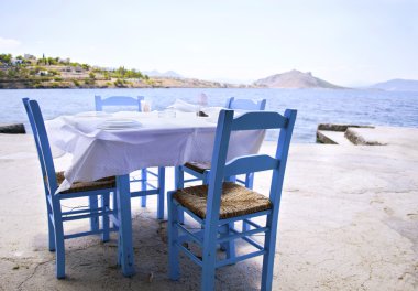 bir Yunan Adası'nda geleneksel meyhane