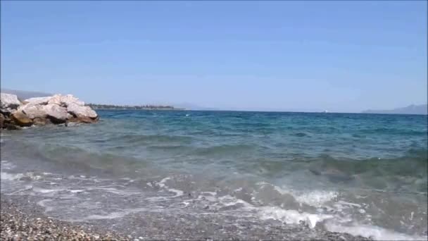 Strand golven op Euboea, Griekenland — Stockvideo