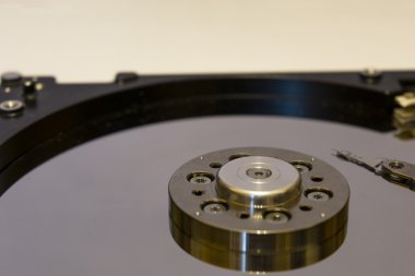 sabit sürücü dirseği