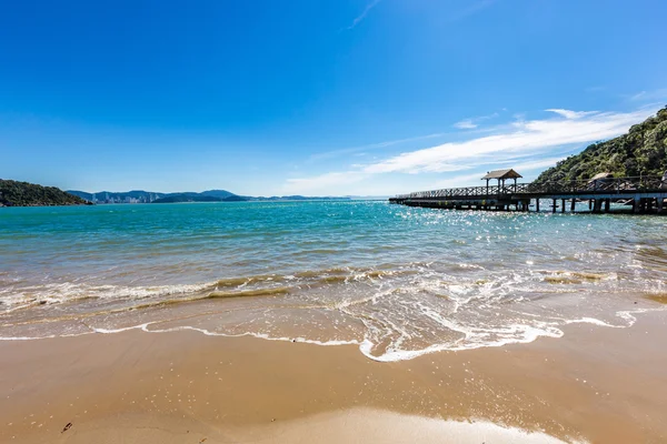 Vista de la playa de Laranjeiras, Balneario Camboriu. Santa Catarina — Foto de Stock