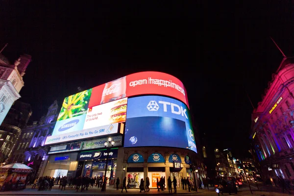 Picadilly Circus w nocy. Londyn, Anglia. Stycznia 2013 — Zdjęcie stockowe