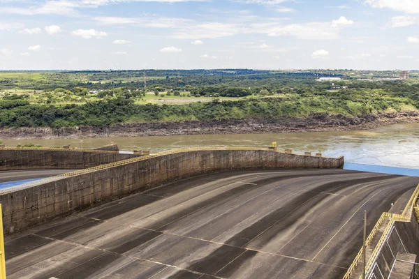 Itaipu Barajı, Foz do Iguaçu, Brezilya.