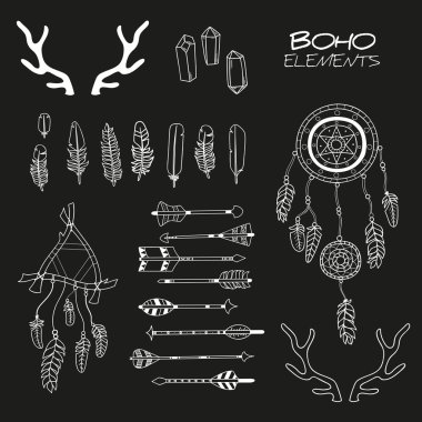 Elle çizilmiş Boho öğeleri kümesi