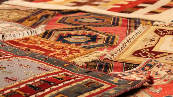 Перська-вовна килимів — стокове фото