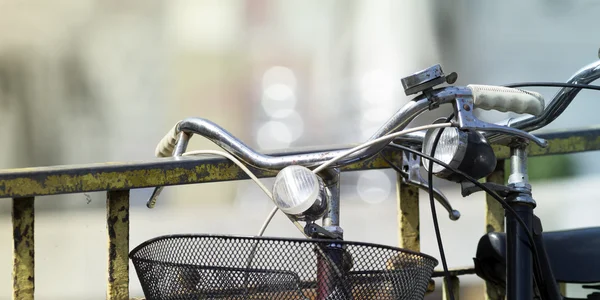 Vintage bicicleta vieja — Foto de Stock