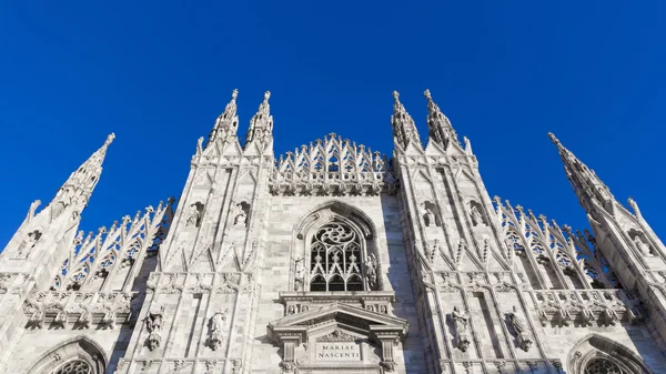 Catedral Católica Duomo em Milão, Itália — Fotografia de Stock
