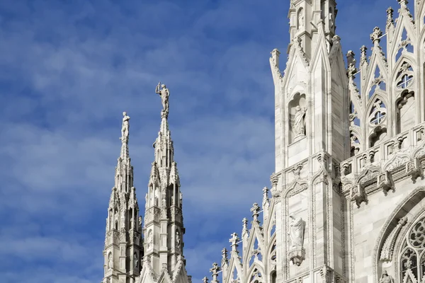 Catedral católica del Duomo en Milán, Italia —  Fotos de Stock