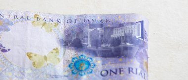 Umman Riko 'nun banknotu, beyaz üzerine izole edilmiş.