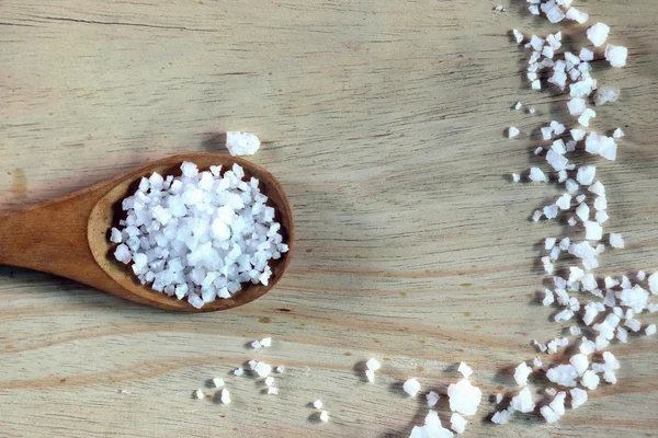 Meersalz Auf Holztisch Mit Kopierraum — Stockfoto