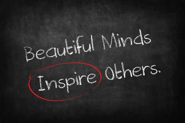 Beautiful Minds Inspire Others Words Blackboard — 스톡 사진