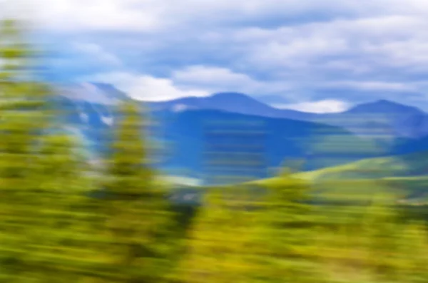 Blurred of mountain and trees, national park background — Stock Photo, Image