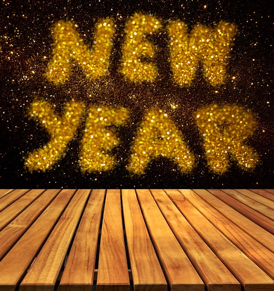 Oude houten tafelblad op muur met woord Nieuwjaar op galaxy wall bac — Stockfoto