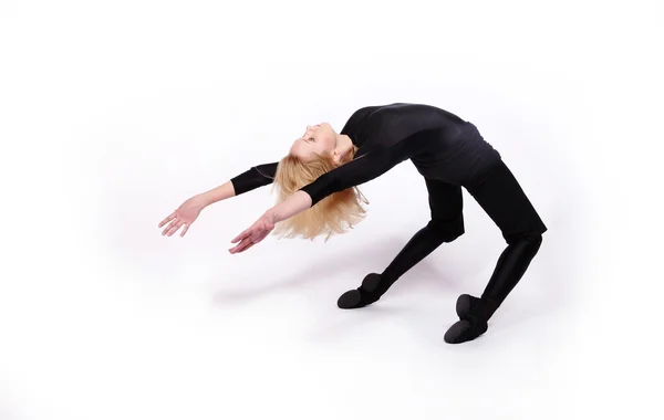 Bailarina en ropa negra — Foto de Stock