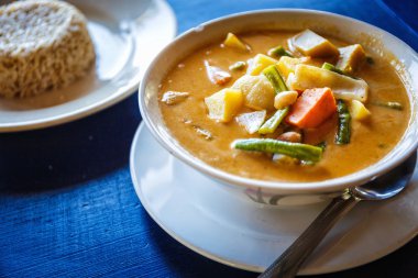 Lezzetli Tay çorbası