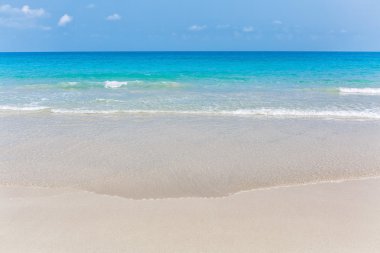 Cennet plaj beyaz kum ile