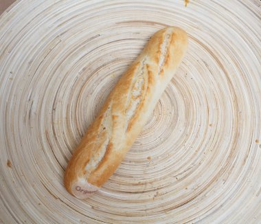 plaka üzerinde ekmek