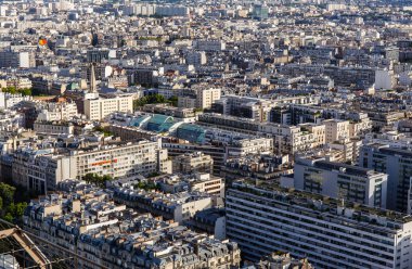 Paris çatılarının