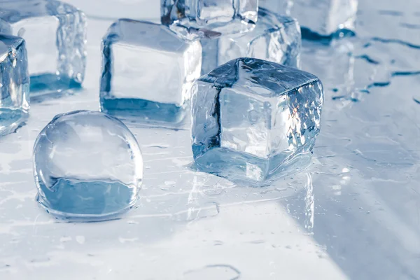 Ice cubes and balls — Stock Photo, Image