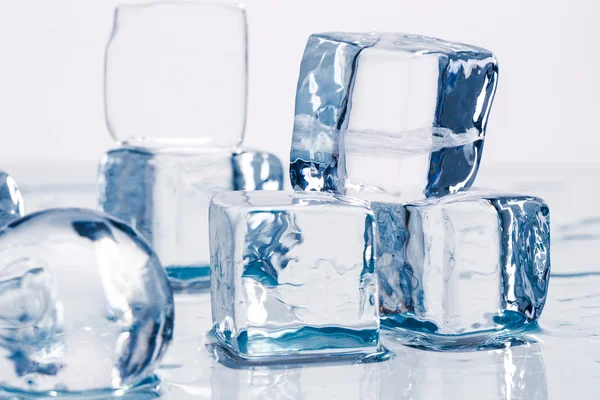 Ice cubes and balls — Stock Photo, Image