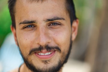 Güzel erkek portresi