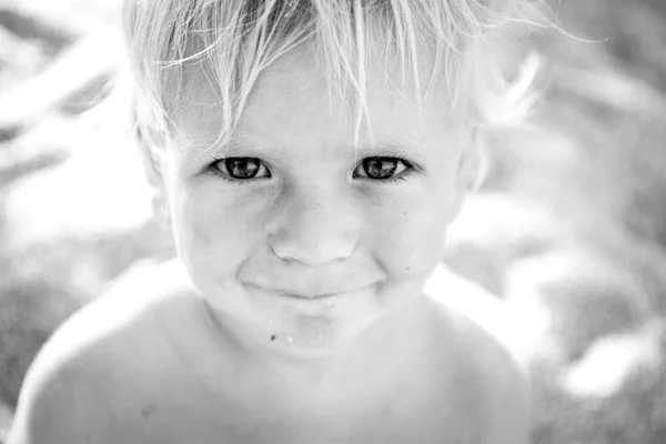 Gloomy blond angel — Stock Photo, Image