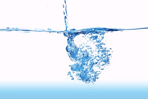 Spruzzando acqua blu — Foto Stock