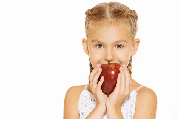 Чарівна дівчина з яблуком — стокове фото