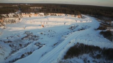 Hava görünümünü terk edilmiş yer ezilmiş taş madencilik