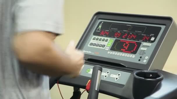 Informasi pada monitor treadmill — Stok Video